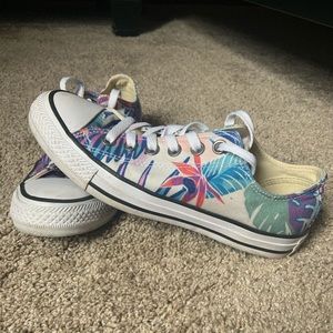 Converse Tropical Print